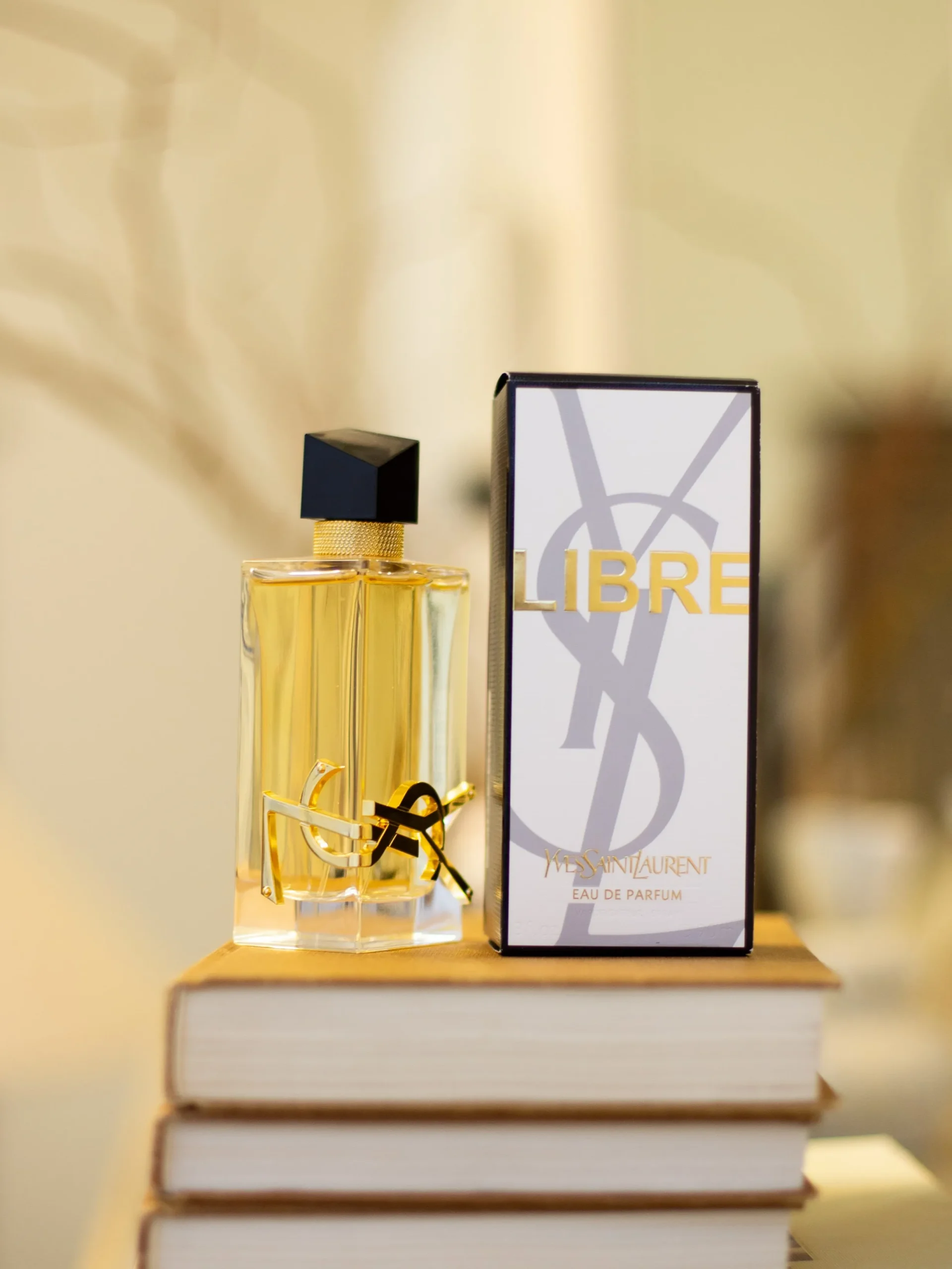 Yves Saint Laurent Libre (YSL) – Velourhaus Guatemala